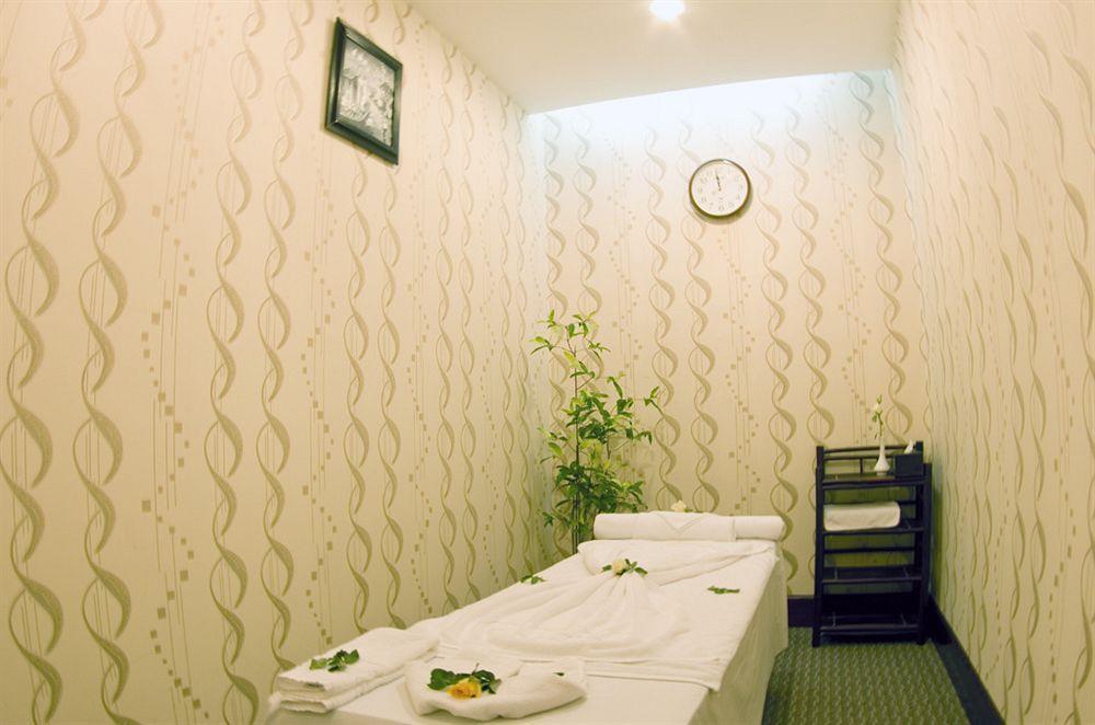 Aloha Halong Hotel Ха Лонг Екстериор снимка