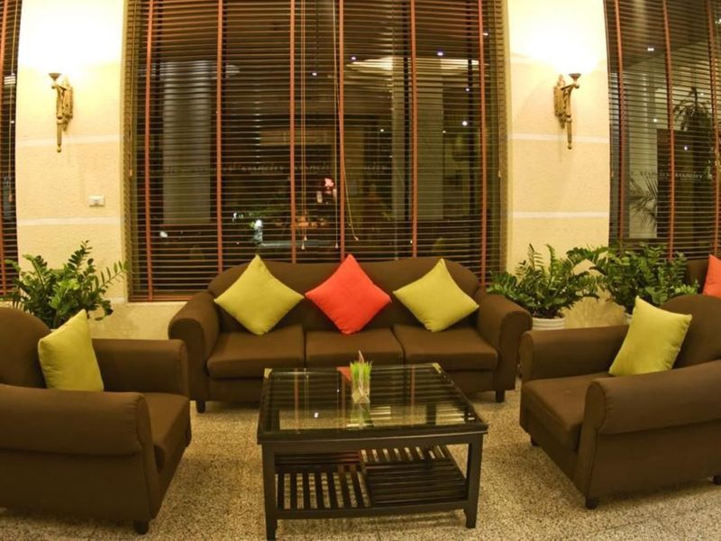Aloha Halong Hotel Ха Лонг Екстериор снимка