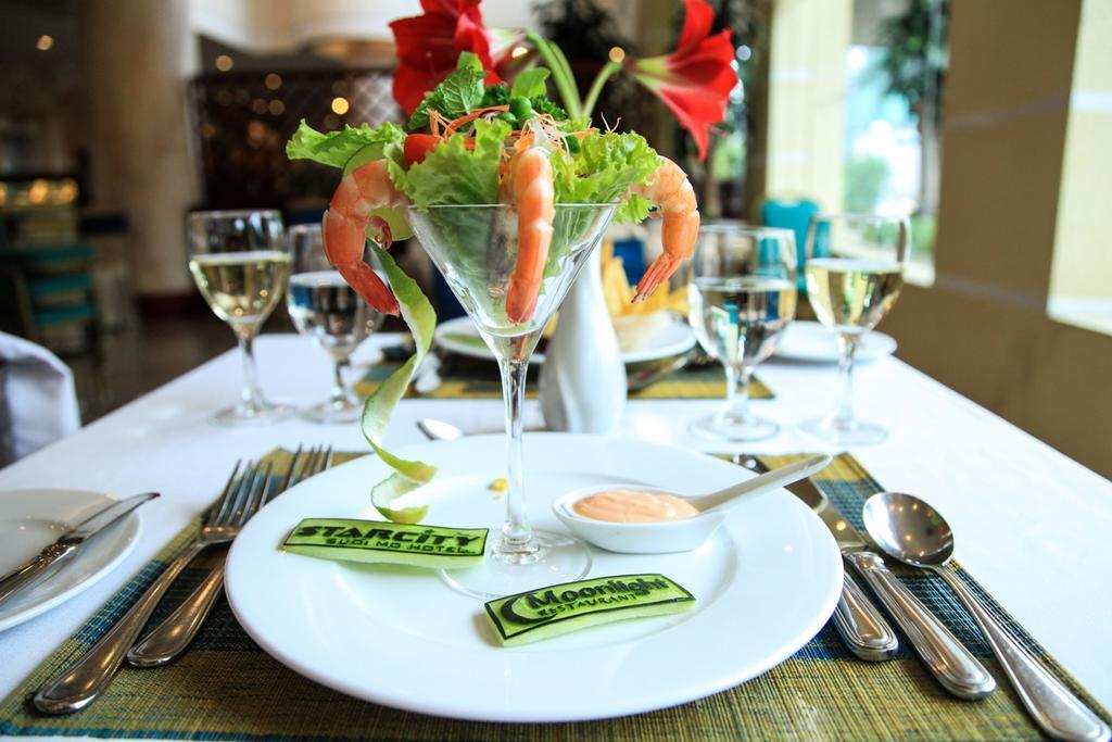 Aloha Halong Hotel Ха Лонг Екстериор снимка