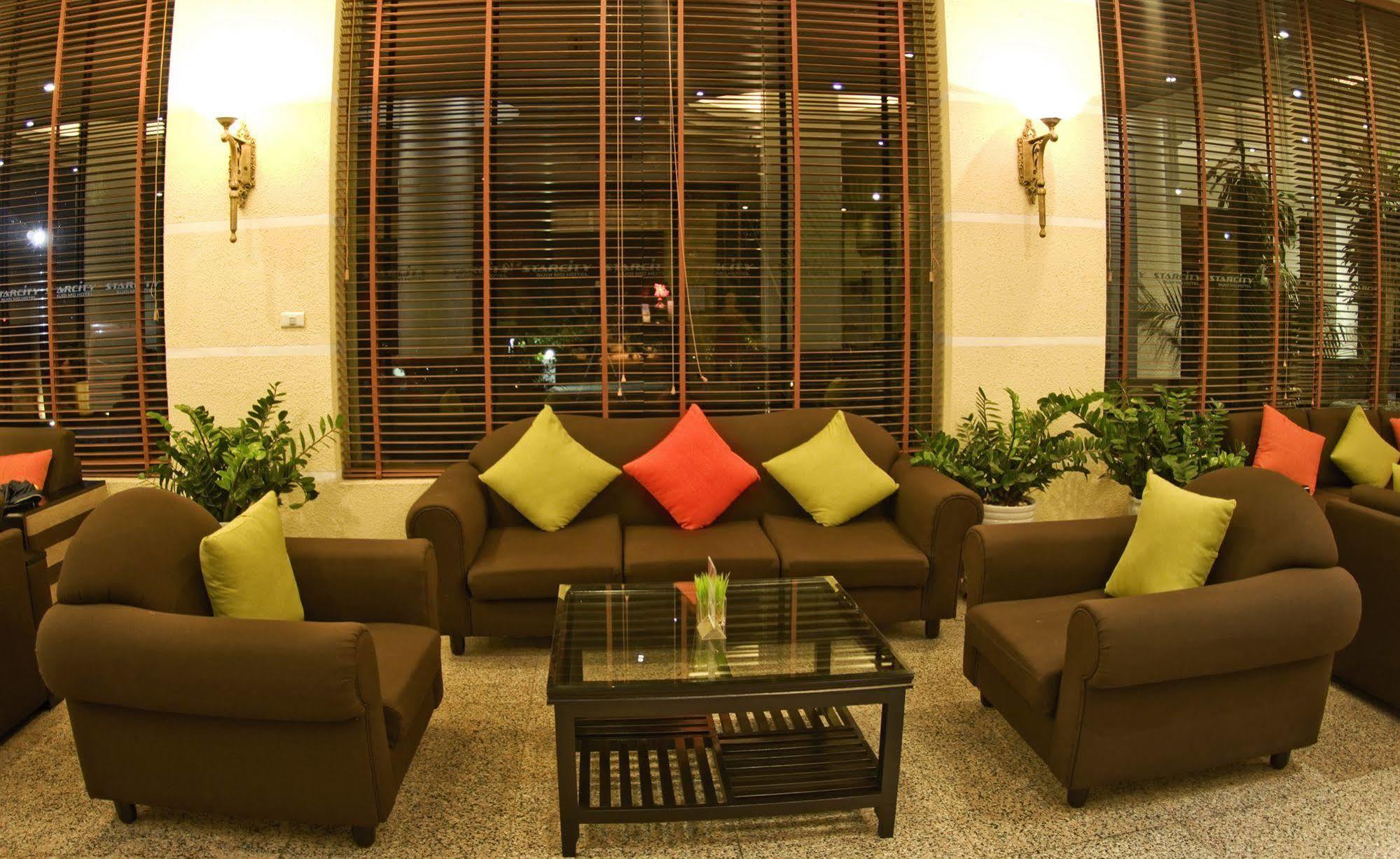 Aloha Halong Hotel Ха Лонг Екстериор снимка