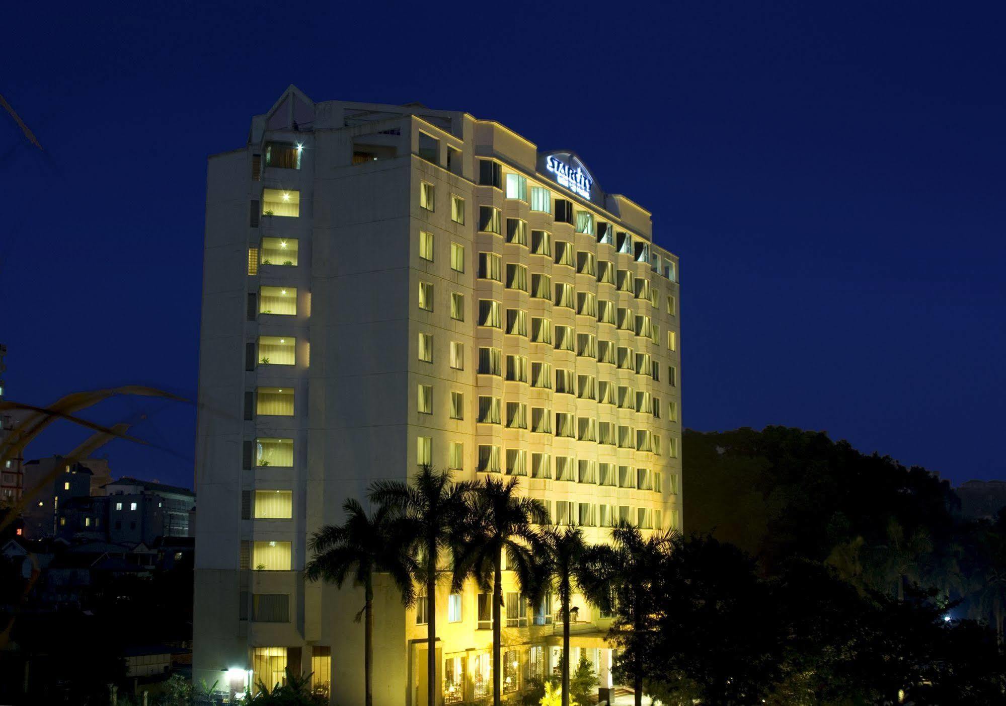 Aloha Halong Hotel Ха Лонг Екстериор снимка