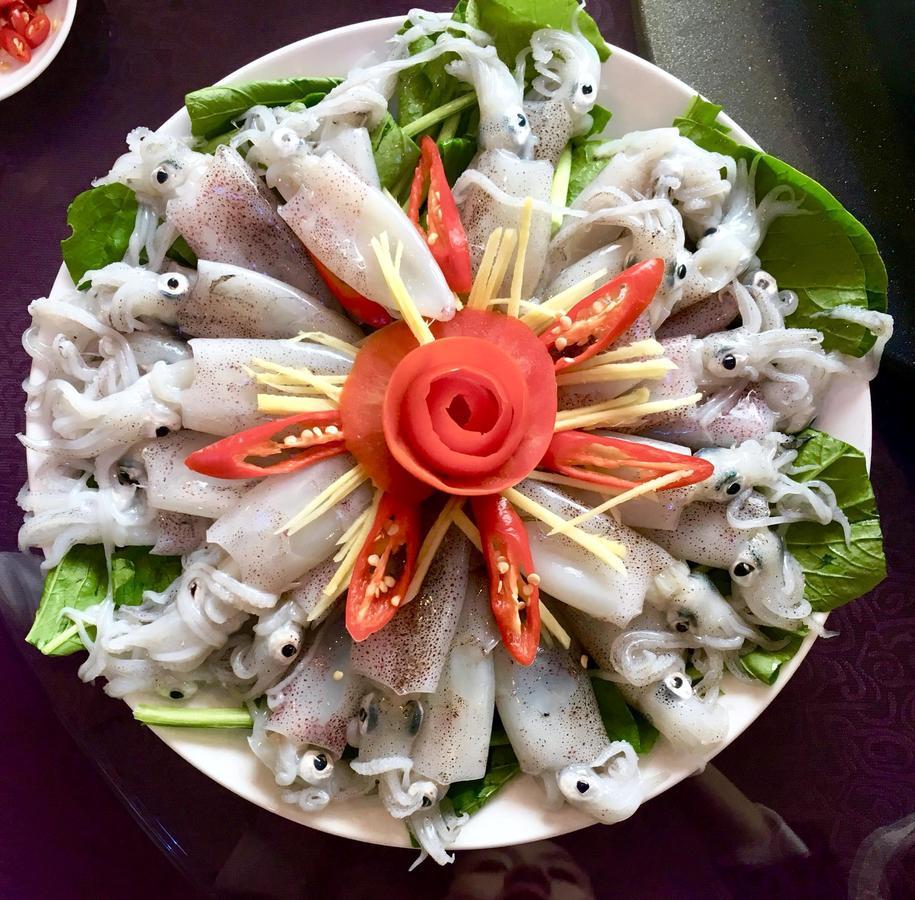 Aloha Halong Hotel Ха Лонг Екстериор снимка